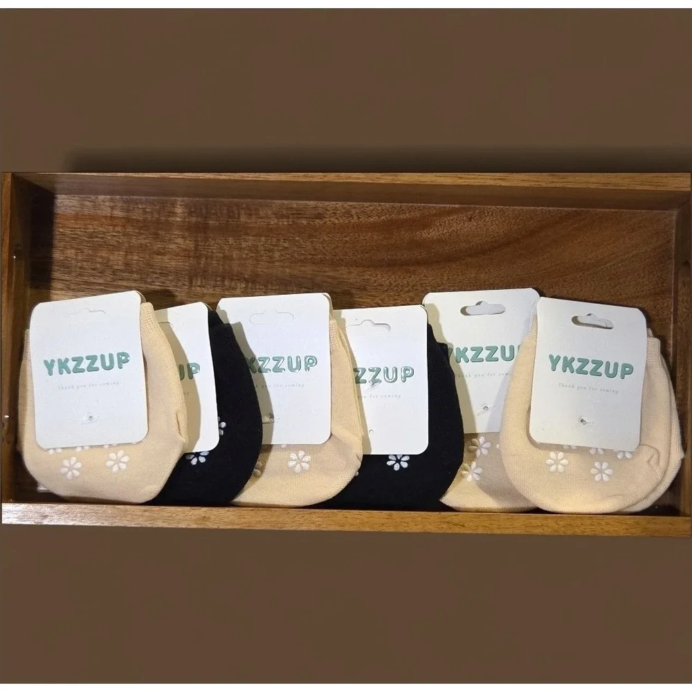 YKZZUP No-Show Socks Womens One Size Black Tan Non‎ Slip Liner 6 Pairs Daisy